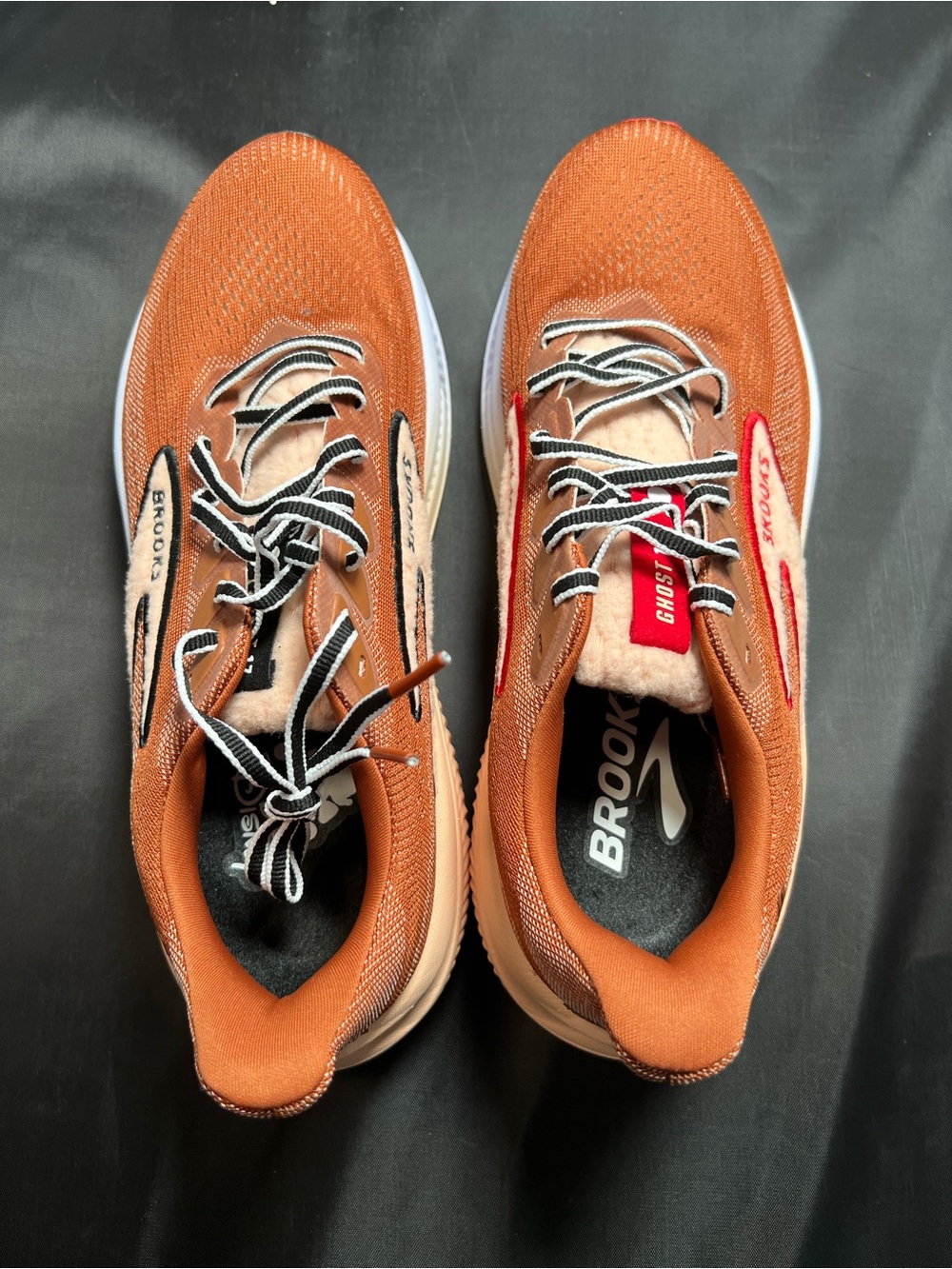 Brooks Ghost 17 Disney Chip ’n Dale Limited Edition Running Shoes runDisney